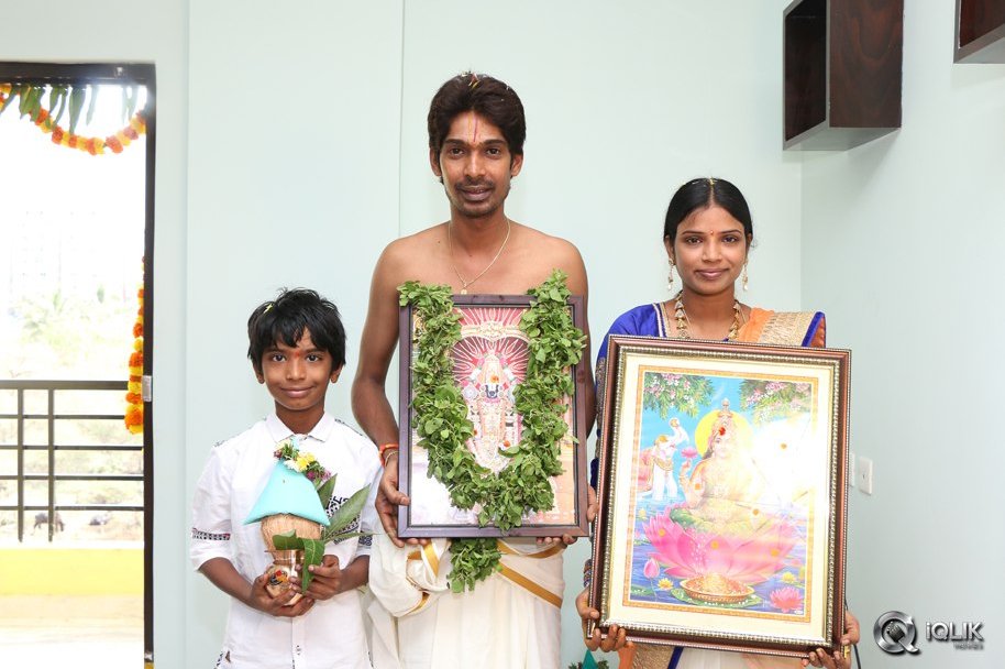 Celebrities-at-Dhanraj-House-Warming-Function